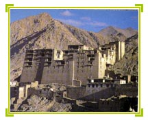 Leh Palace, Leh Travel Vacations 